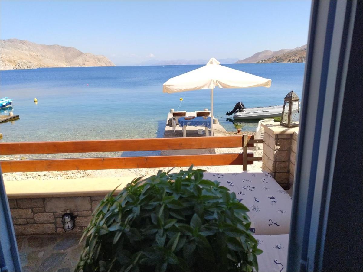Symi . Villa Calme ภายนอก รูปภาพ