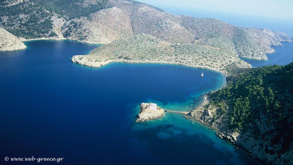 Symi . Villa Calme ภายนอก รูปภาพ
