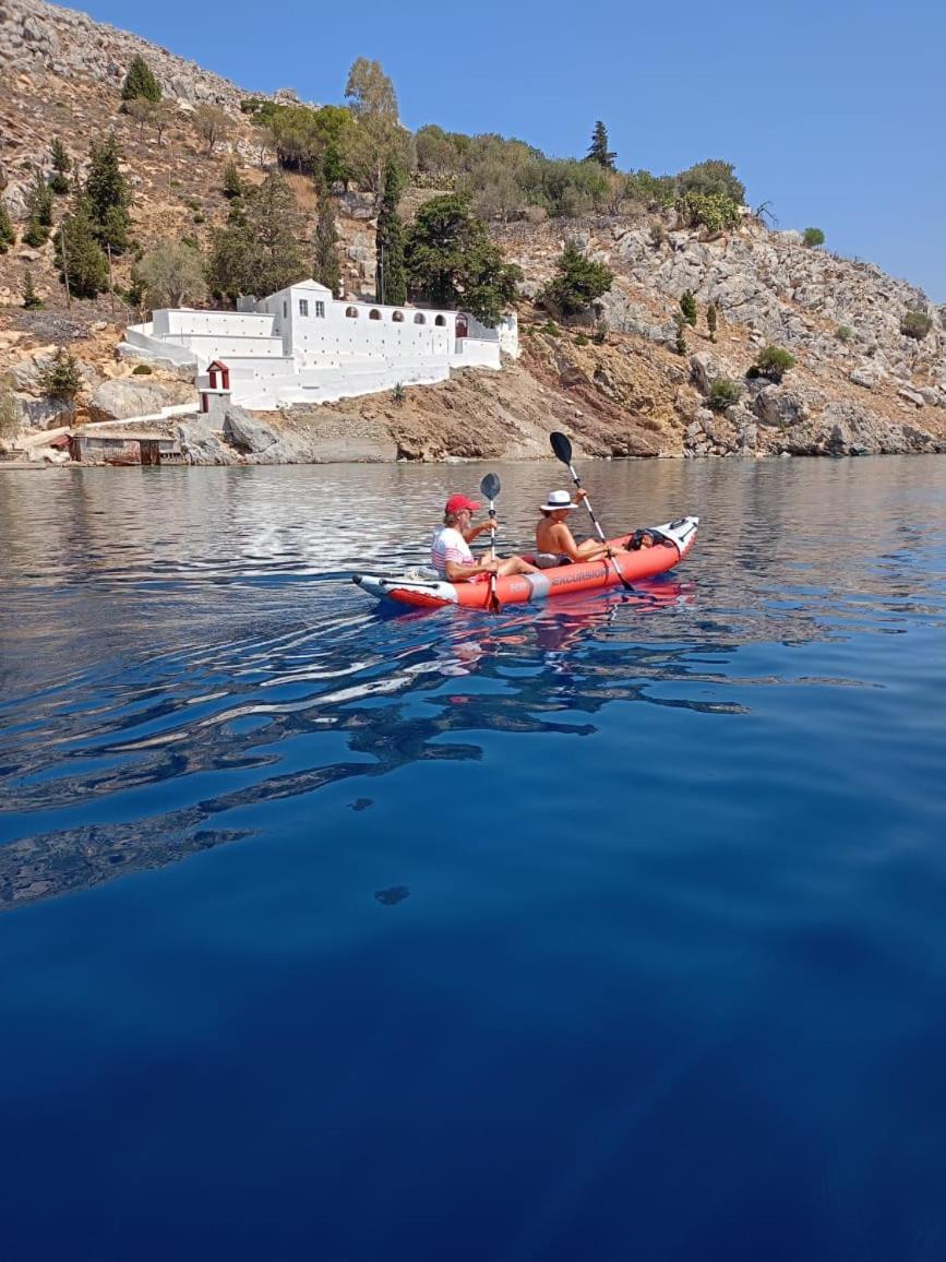 Symi . Villa Calme ภายนอก รูปภาพ