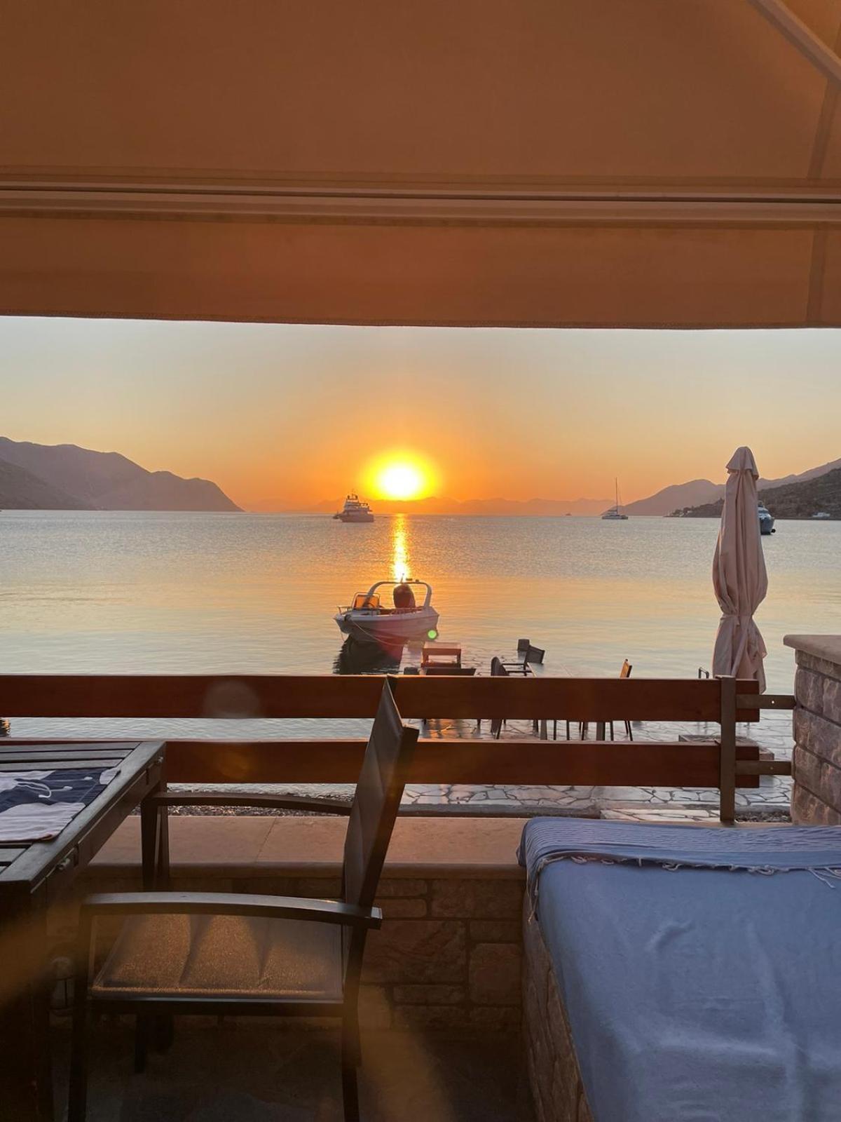 Symi . Villa Calme ภายนอก รูปภาพ