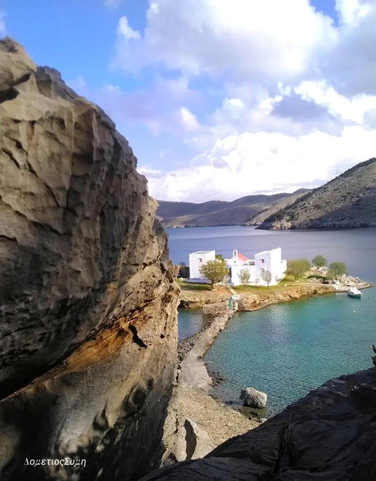 Symi . Villa Calme ภายนอก รูปภาพ